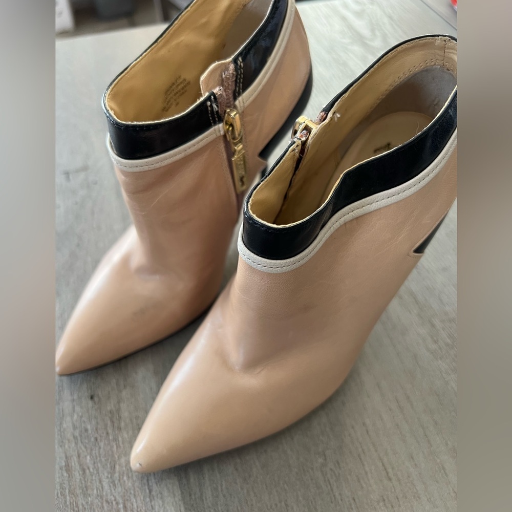 W, size 4 Ivanka Trump sexy cream ankle boots